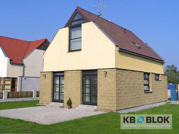 Spolupráce s doc. ing. arch. Janem Štípkem a společností KB Blok na rodinných domcích pro katalog, 1998